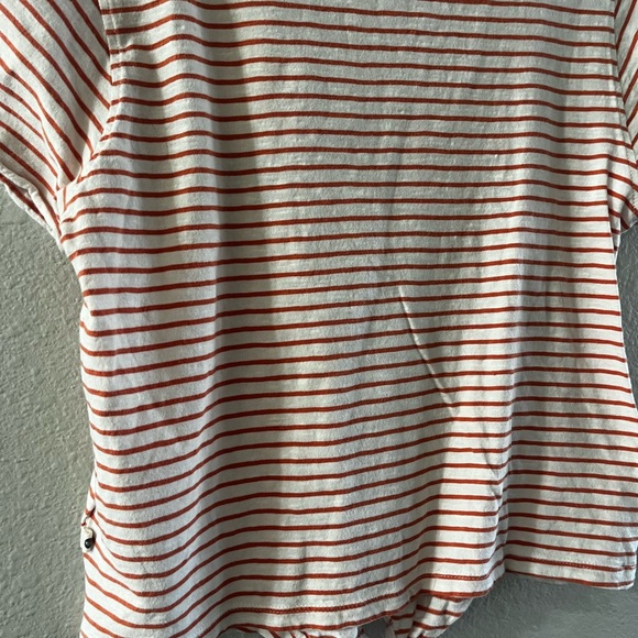 Women’s Roxy SZ Large Striped Orange and White T Shirt w/tie in front - Picture 12 of 15